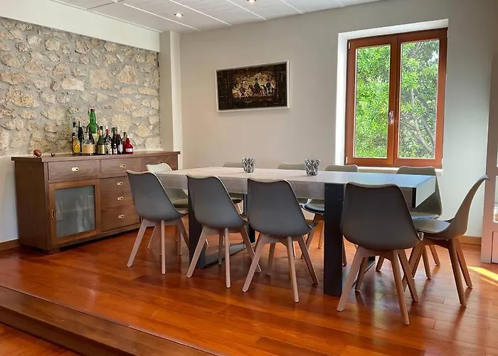 The Saronic - Jungle On The Sea Semesterbostad *